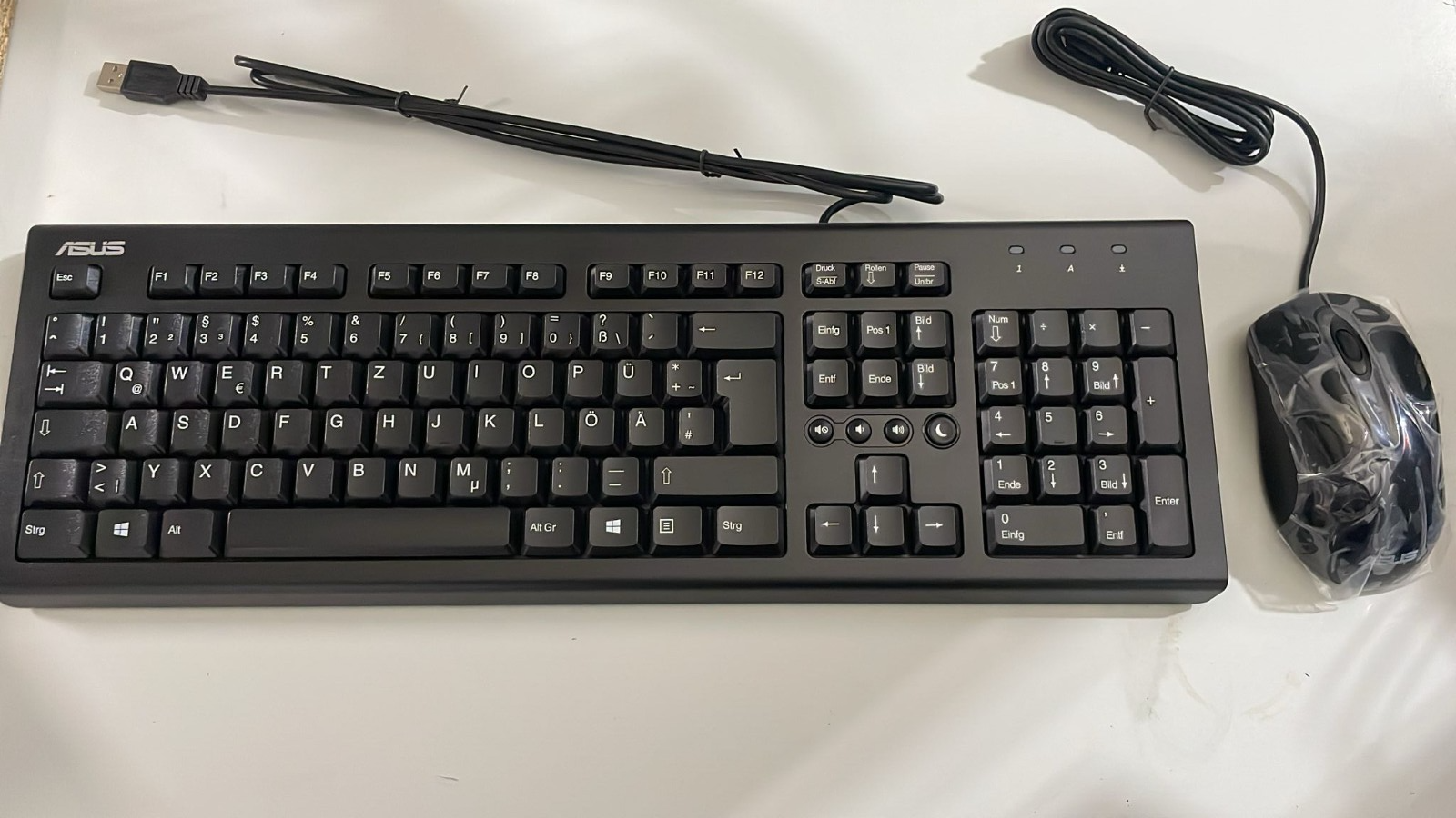 ASUS U2000 Tastatur Maus Set kabelgebunden langlebig Multimedia Hotkeys Deutsch